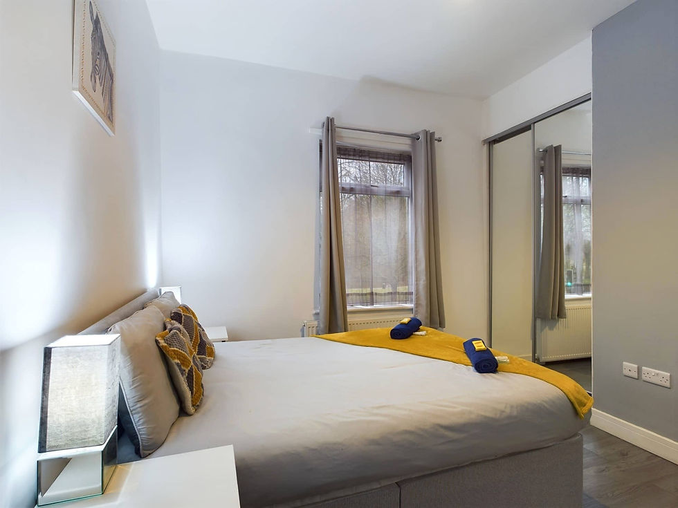Double Bed in Serviced apartments by Emerald Living