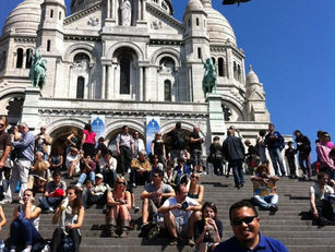 🇫🇷 ذات صباح صيفي في عاصمة الإفرنج