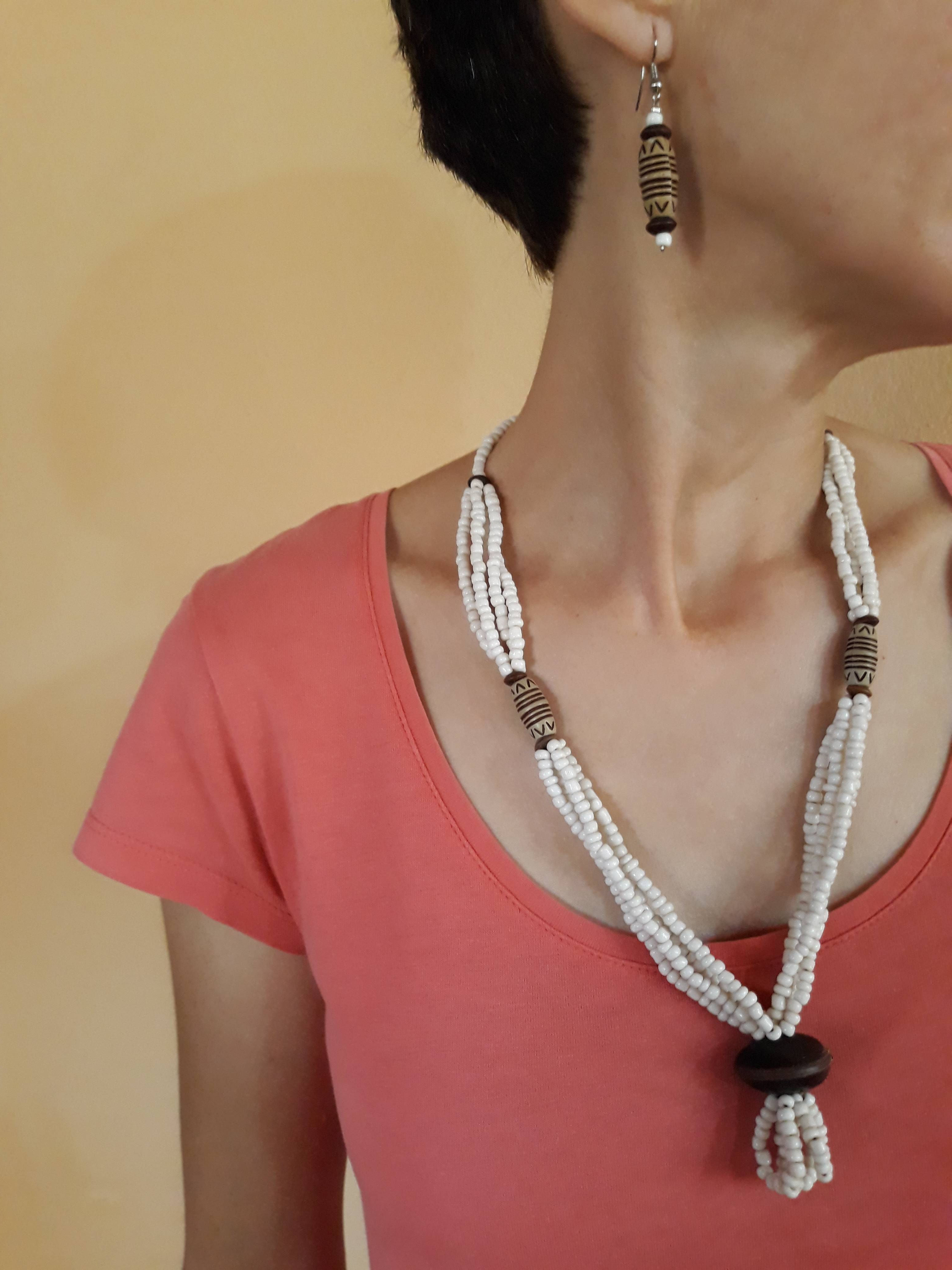 Parure du collier 43