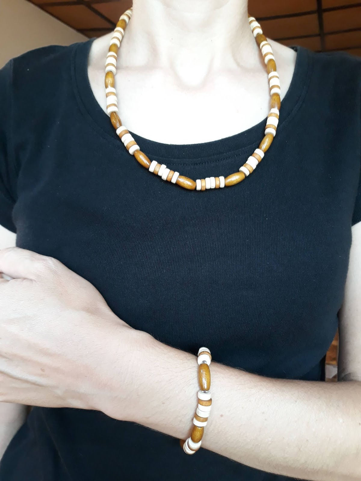 Parure en bois 1 marron clair