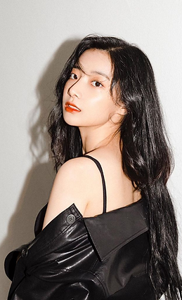 Screenshot 2021-12-21 at 22-19-30 이현주 ( hyun joo_lee) • Instagram-Fotos und -Videos.png