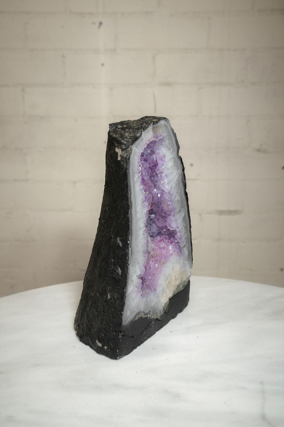 Thumbnail: Large Amethyst Geode