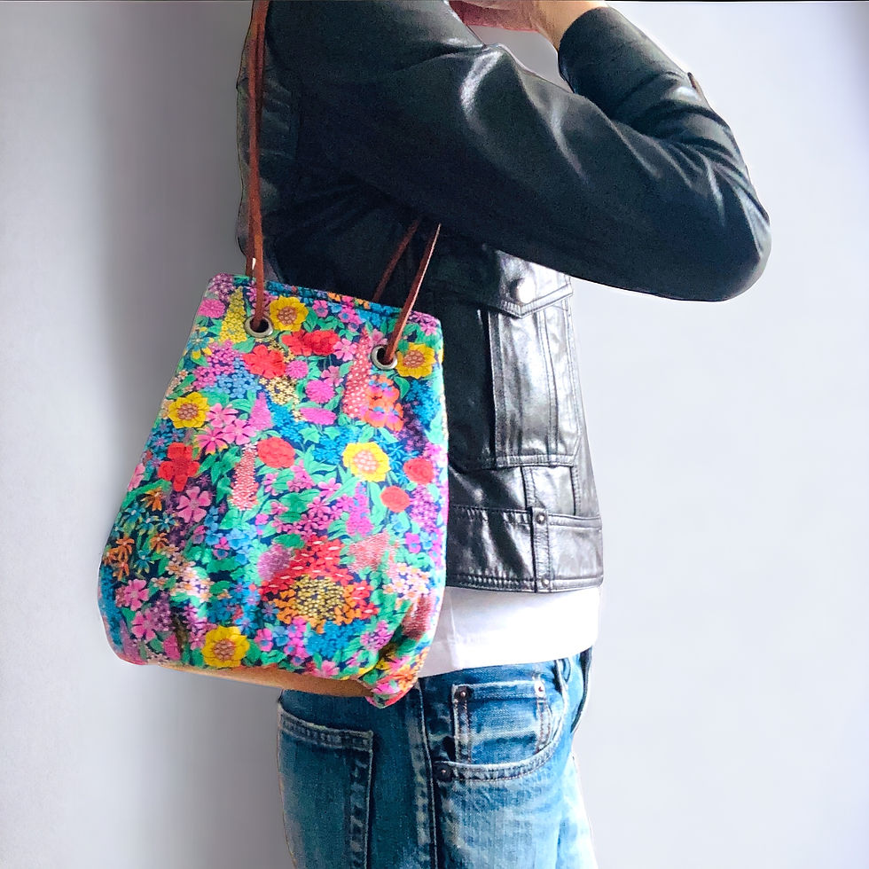 Thumbnail: Handmade eyelet 2 way bag