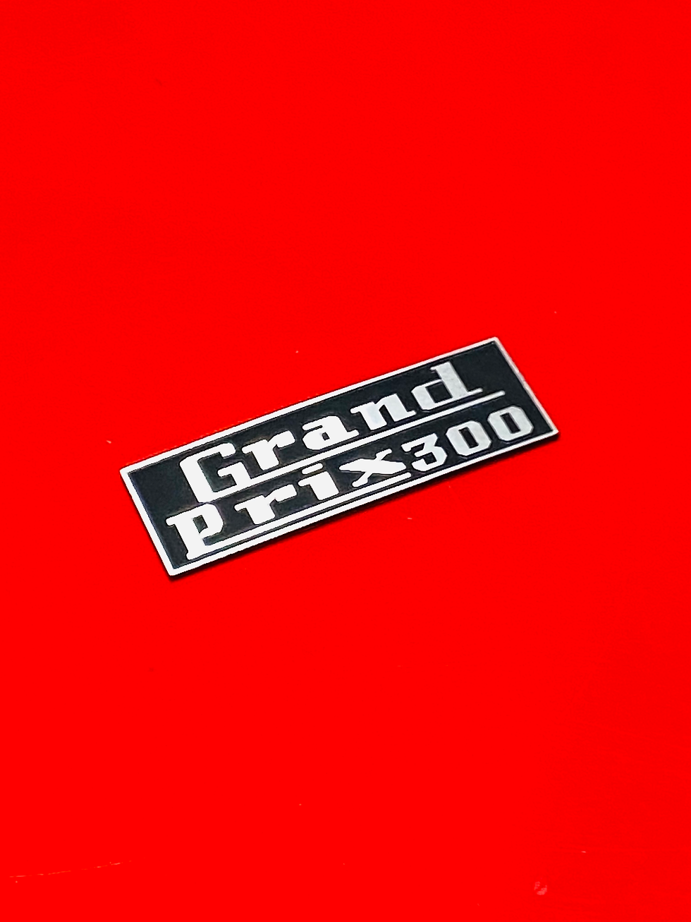 Thumbnail: ROYAL ALLOY GRAND PRIX 300 ROYAL ALLOY CAST ALUMINIUM LEGSHIELD BADGE