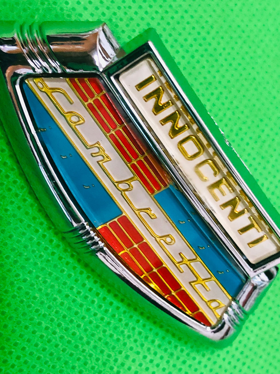 LAMBRETTA INNOCENTI EMBLEM HORNCAST BADGE LI S2 & LI S3