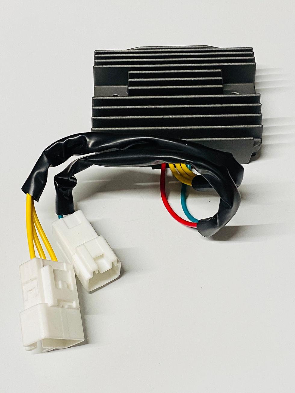 VESPA GTS 300 SUPER TECH HPE 4T LC 12V REGULATOR 5 WIRE TYPE