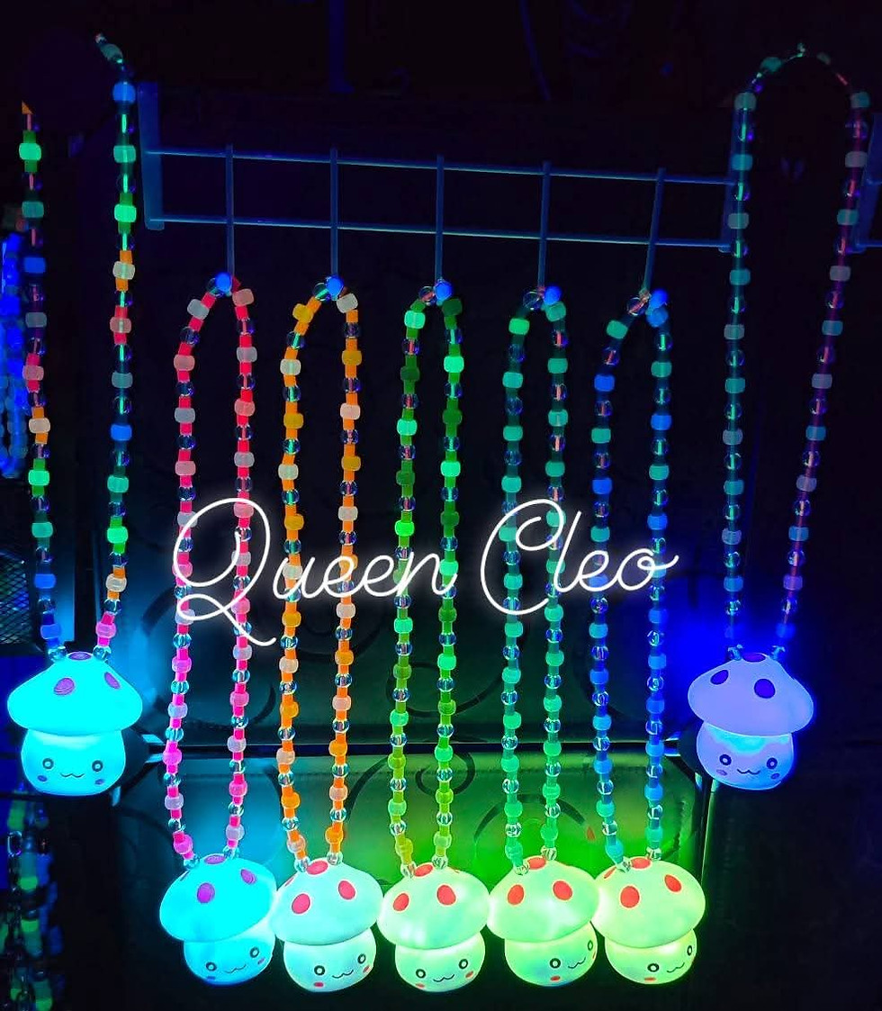 Thumbnail: LED Kawaii Shroomie Necklace (Pink beads)
