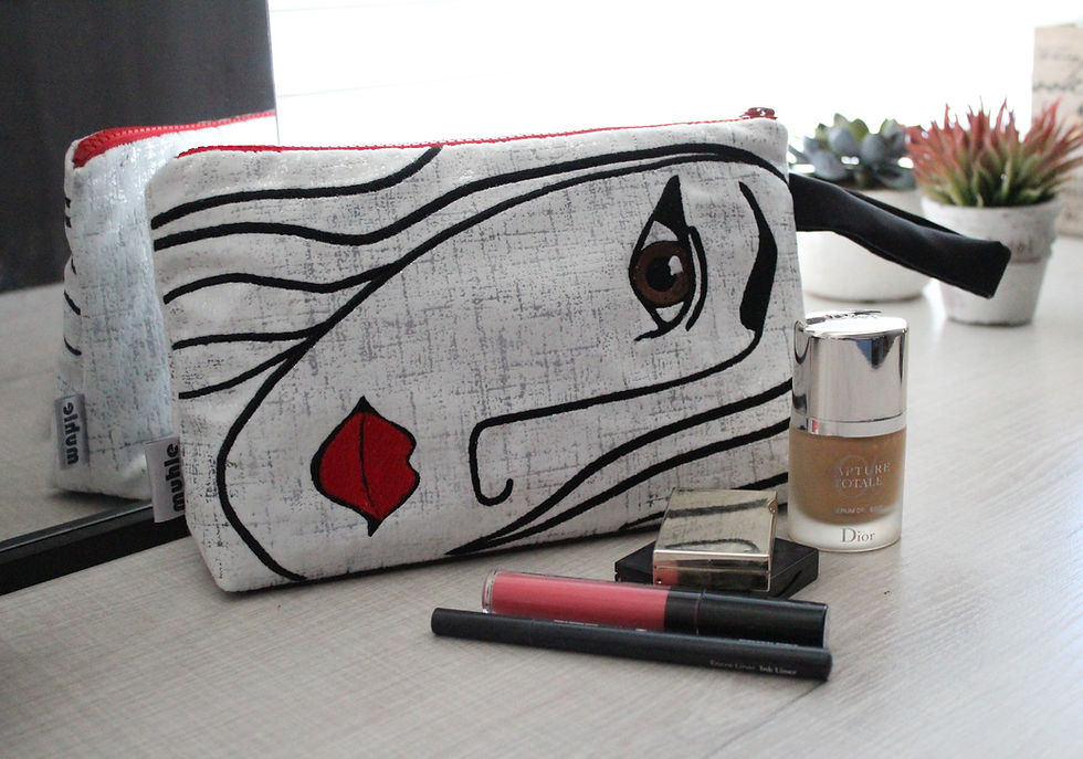 Thumbnail: Sarah Pouch Bag - Brown Eye/Red Lip