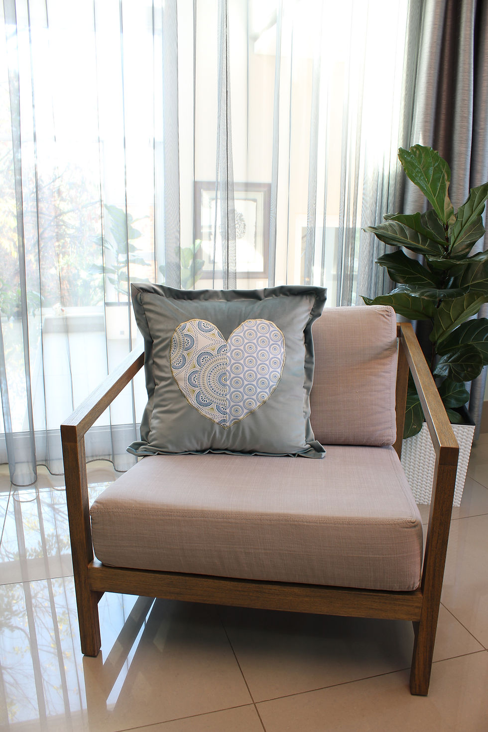 Thumbnail: 20" Myoli Heart Pillow with Duck Egg Oxford Hem