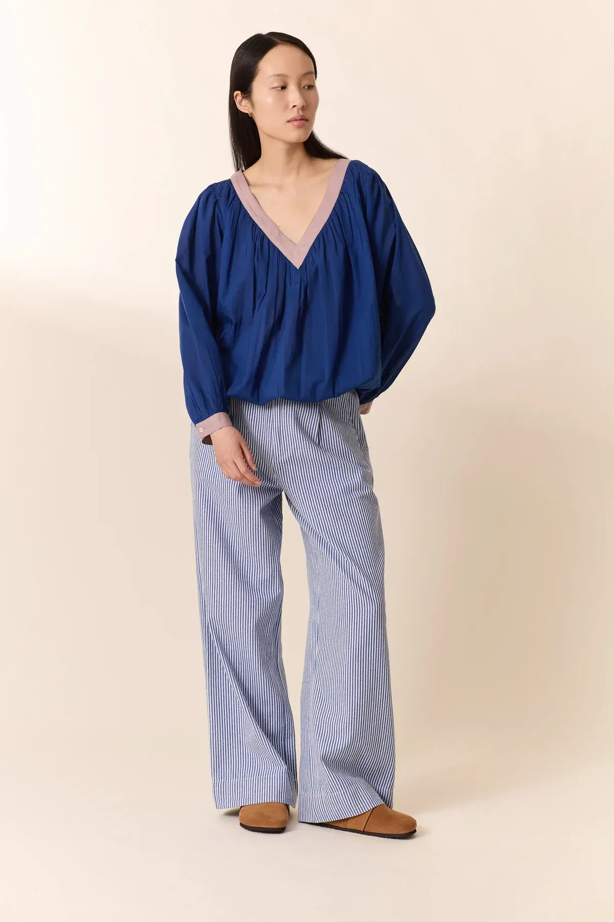 Chemise Charon Bi Leon & Harper chemise bicolore avec coupe droite et silhouette fluide.