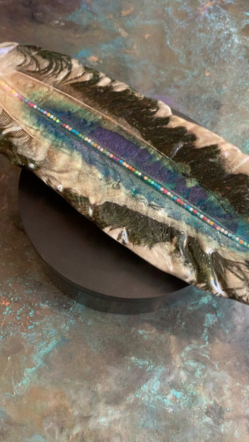 Thumbnail: Feather Trinket Dish for Jewelry Beads Epoxy Resin Art