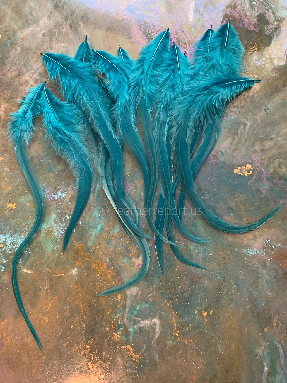 Thumbnail: Teal Green Solid Rooster Feathers for Crafts