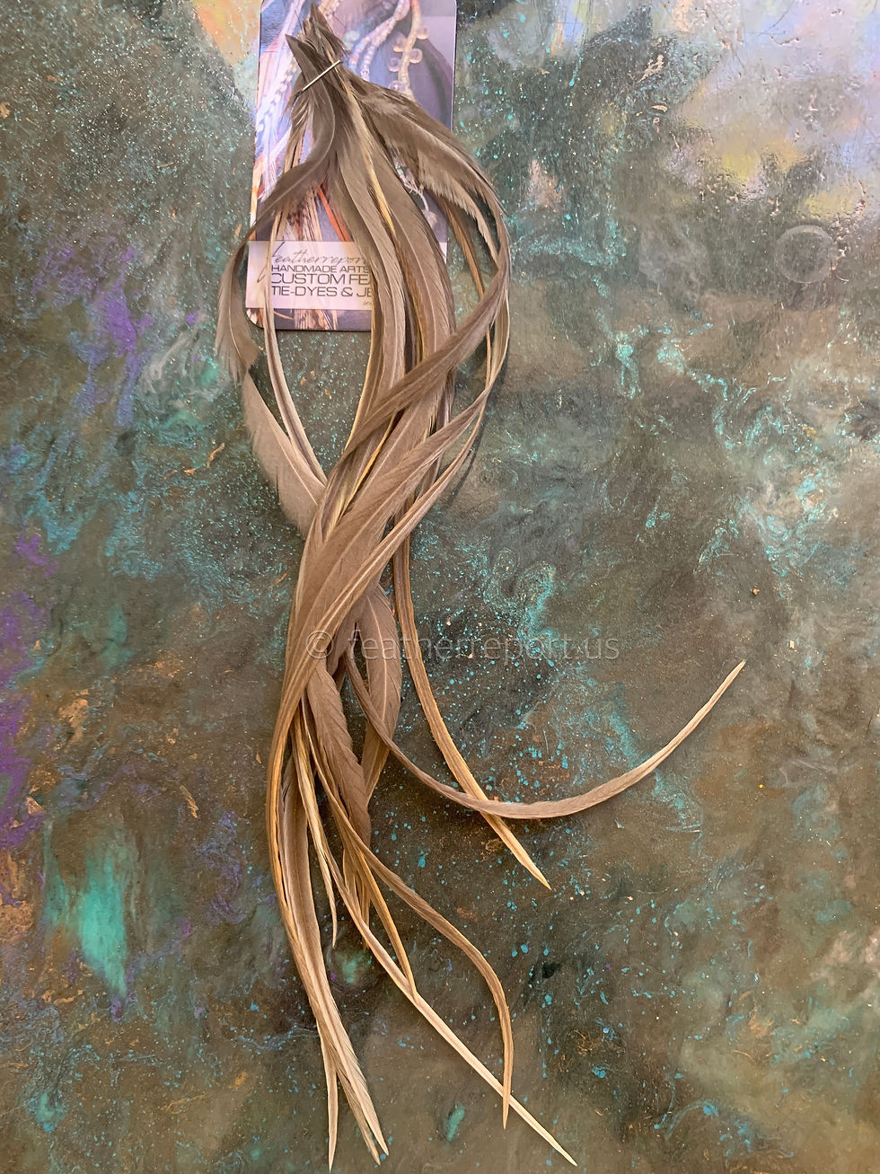 Thumbnail: Wide Feather Hair Extensions or Feathers for Earrings Natural Tan