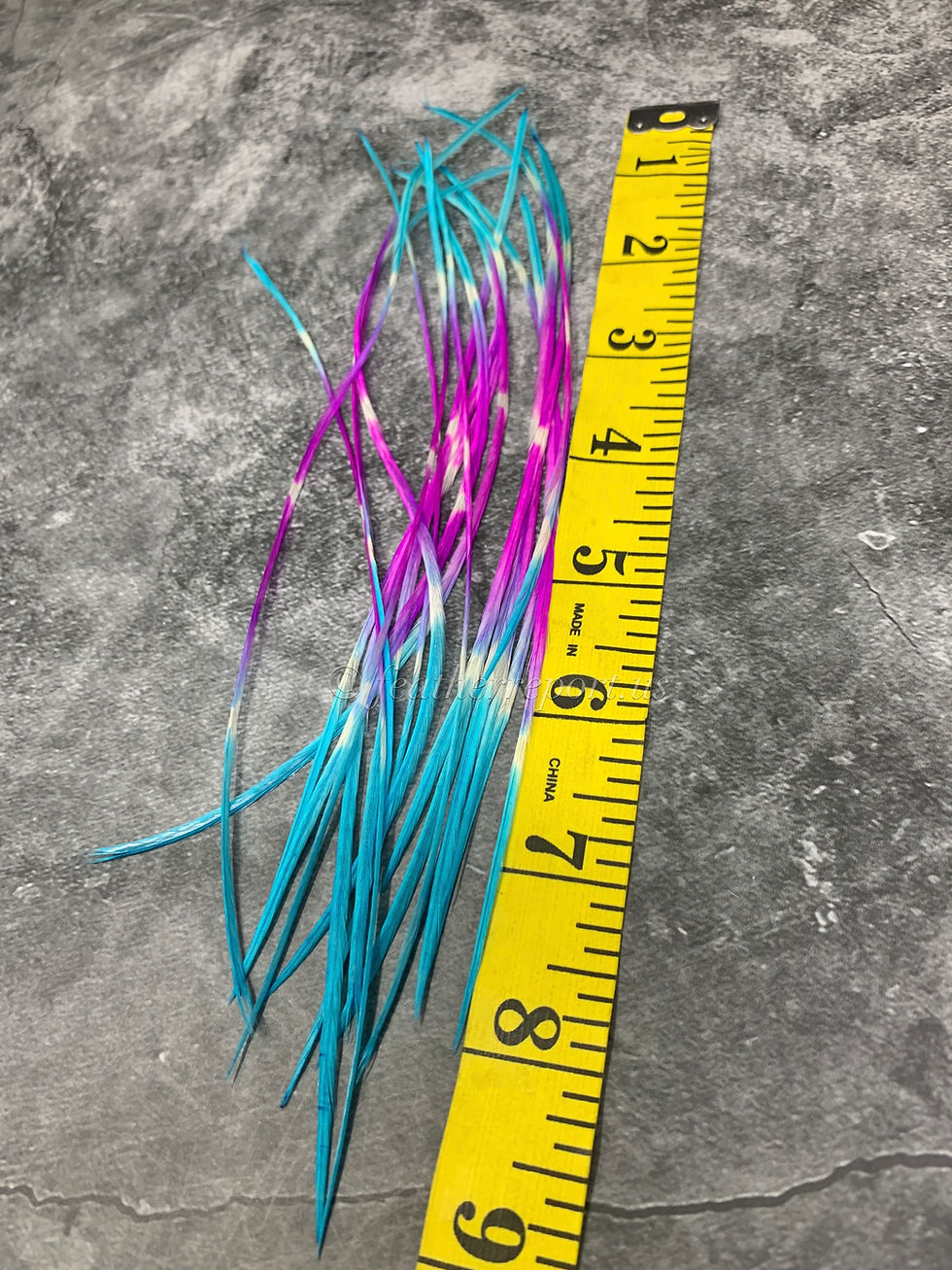 Thumbnail: Hair Craft Feathers Spotted White Mermaid Ombre 18 Real Feathers