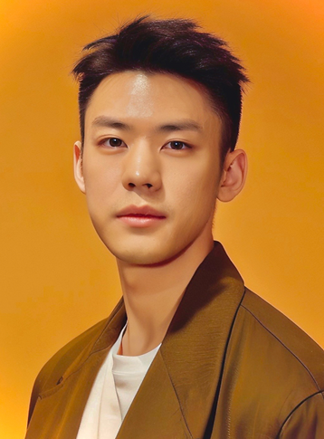 Yaoyu Headshot 2.png