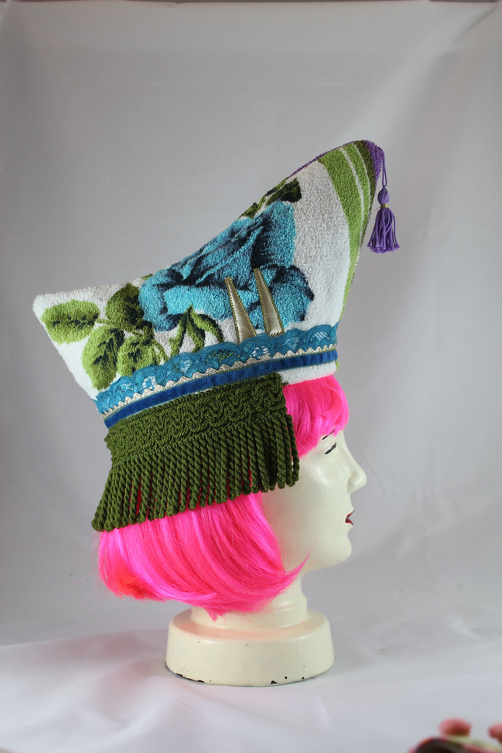Miniaturbild: Narrenkappe 56/57 cm Blumen,Fransen