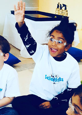science curses for children aged between 3 and 6, london. STEM courses and scinc birthday parties