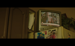 Logo noticiero y otros.