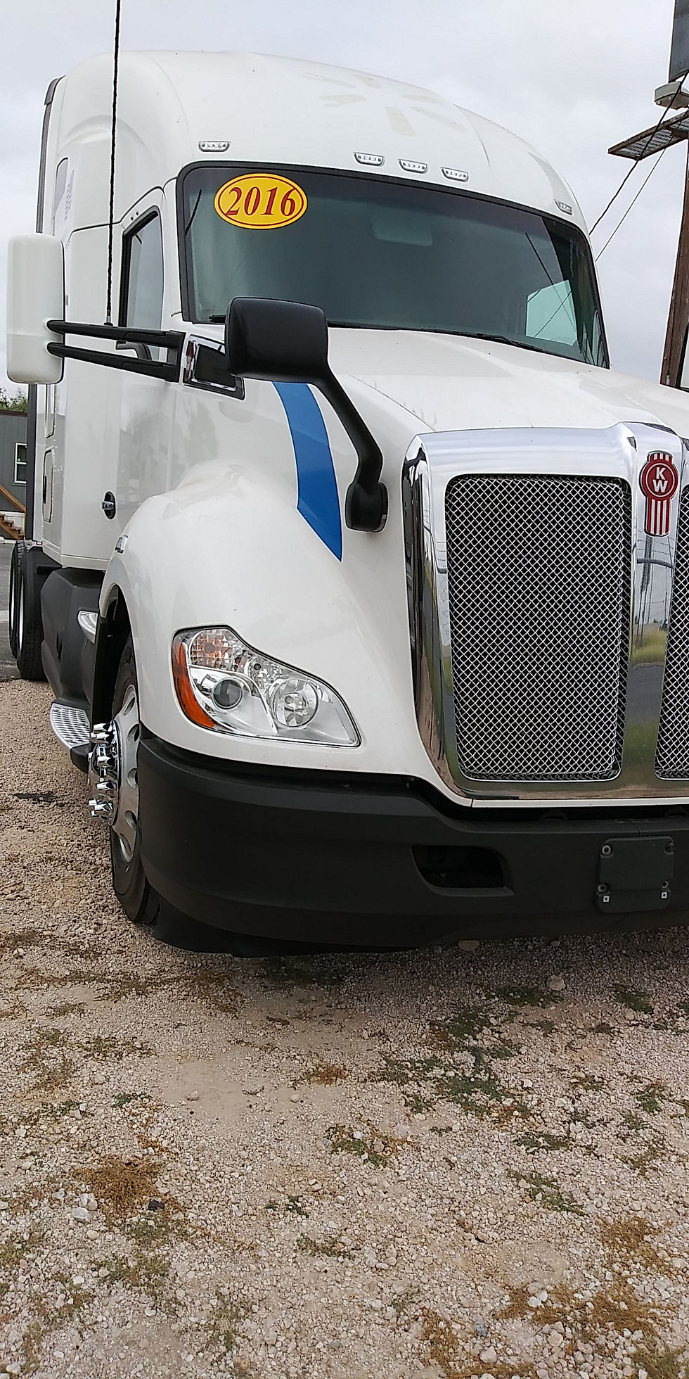 2016 KENWORTH T680 2/3
