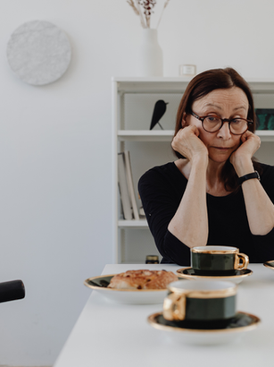 Mulher testando dieta cetogênica para depressão e ansiedade