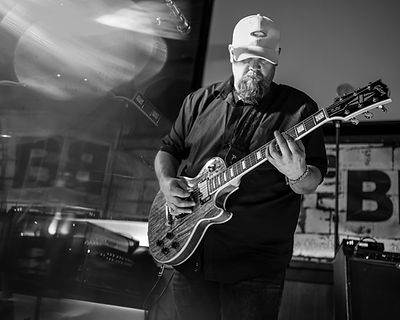 BigShineyBand_Corkys_-32.jpg