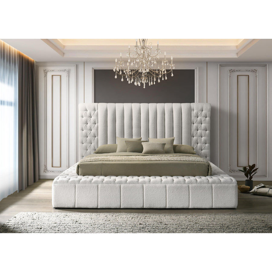 Miniatura: Danbury White Boucle Upholstered Storage Panel Bed