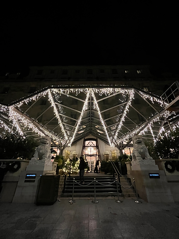 The Peninsula Hotel-illuminations-Noel-Paris-Only Light.HEIC