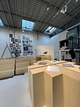 Pop up New Balance-Paris-exposition-Onlylight-eclairage-montage.HEIC