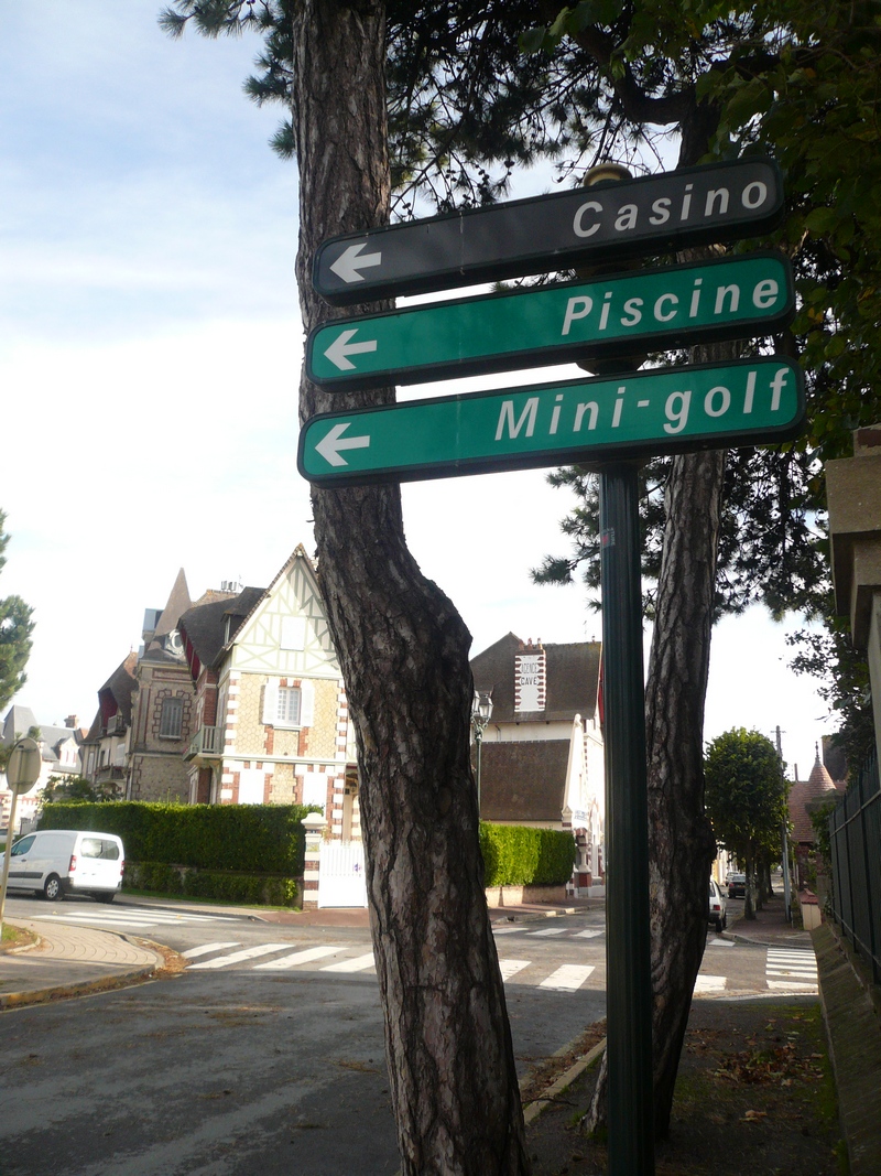 Mini-golf, Casino, Piscine, Golf