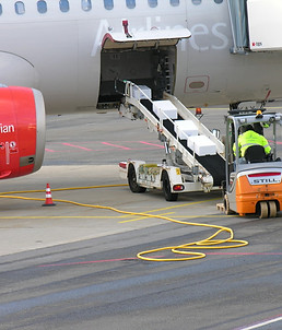 SAS cargo 2.jpg