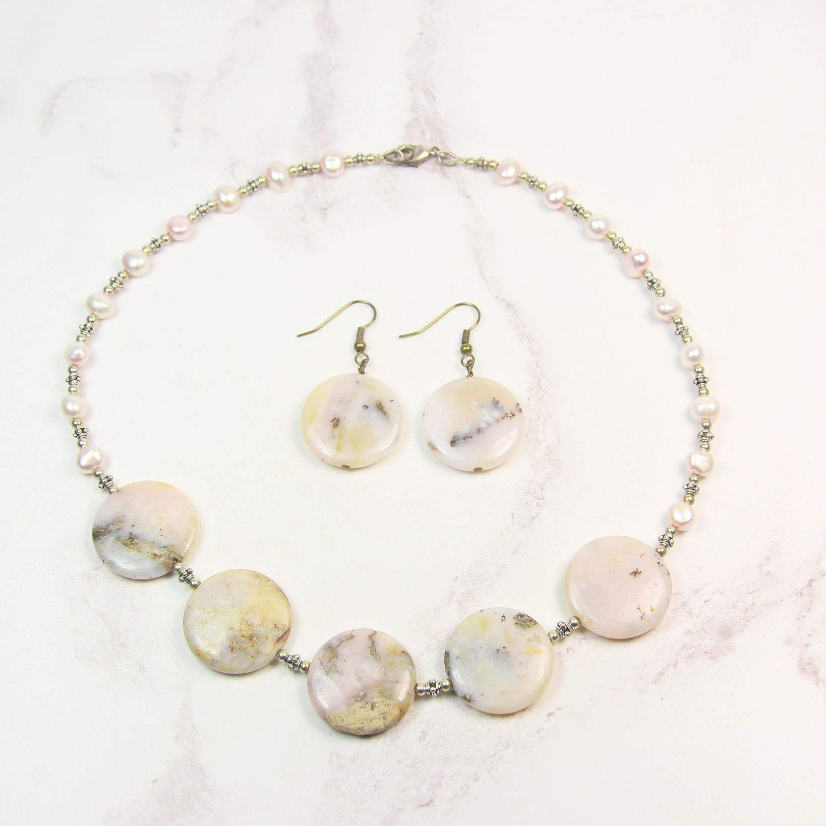 COCONUT CREAM NECKLACE SET