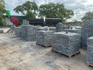 pre molados cimento concreto artefatos construção civil engenharia Postes Tijolos Tubos de