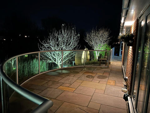 Balcony
Timber frame building 