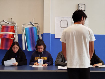 Delegados entregam documentos para Mesa Diretora