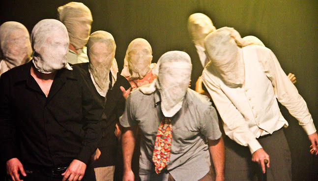 O Homem da cabeça de papelão - 2012