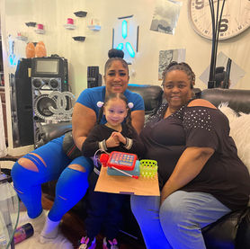 2022-2Xmas Female Child w-Family.jpeg