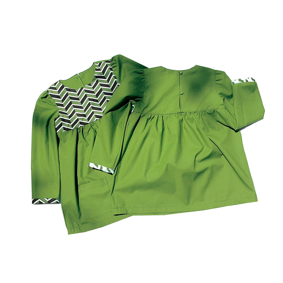 Thumbnail: Girl's Fall / Winter apron "Daisy" (C.)