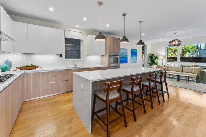 home staging of kitchen in bucktown neighborhood of chicago