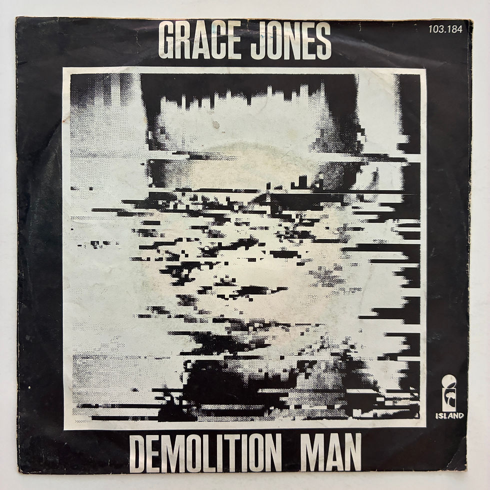 Küçük resim: Grace Jones – I've Seen That Face Before - 45'lik