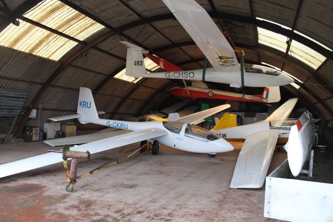 Hangar packing at Long Mynd 2016