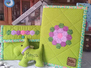 Conjunto de Agenda, llavero y bolsita