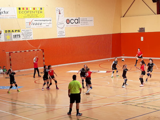 Victòria merescuda de l'infantil femení