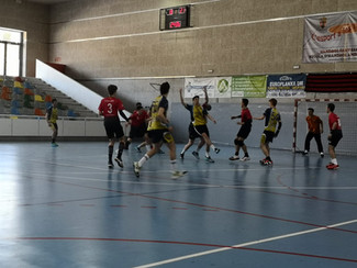 El Juvenil perd de 2 a casa