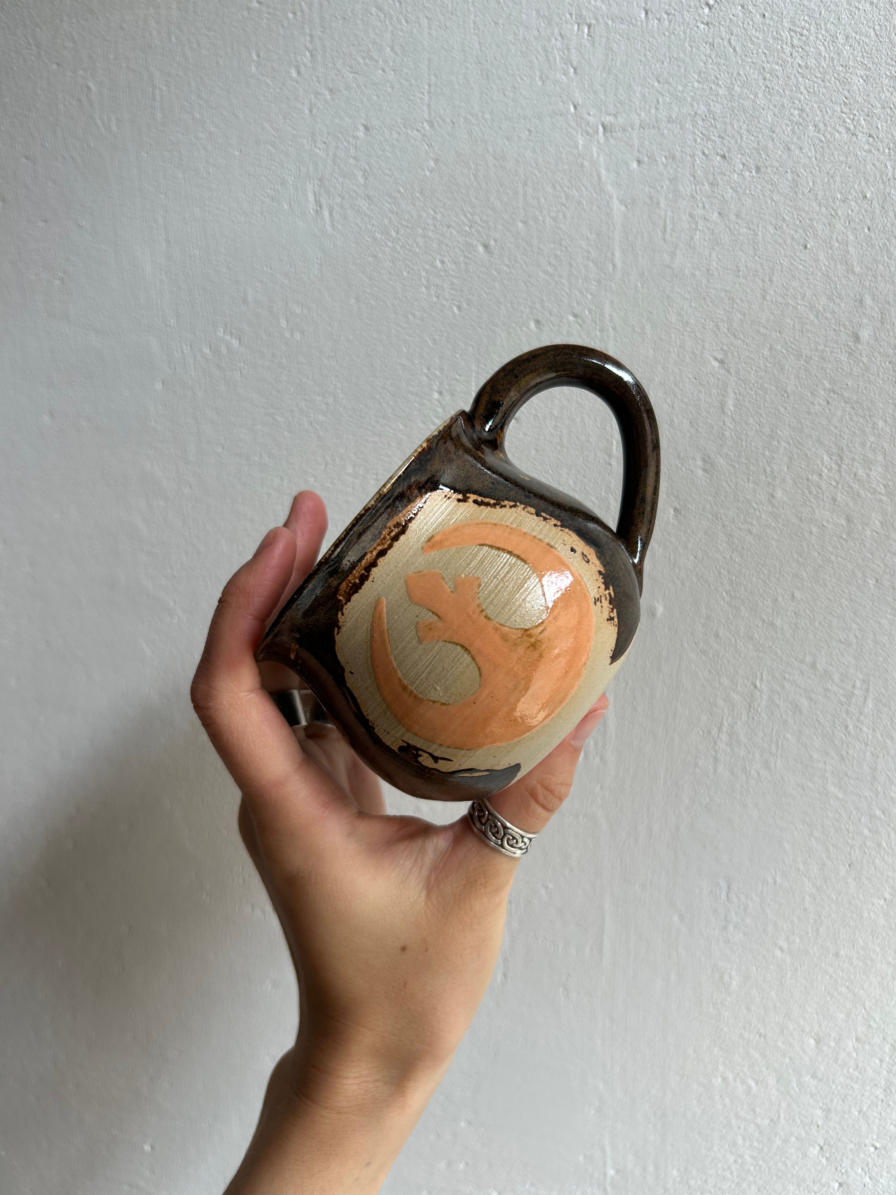 Resistance Mug (200ml)