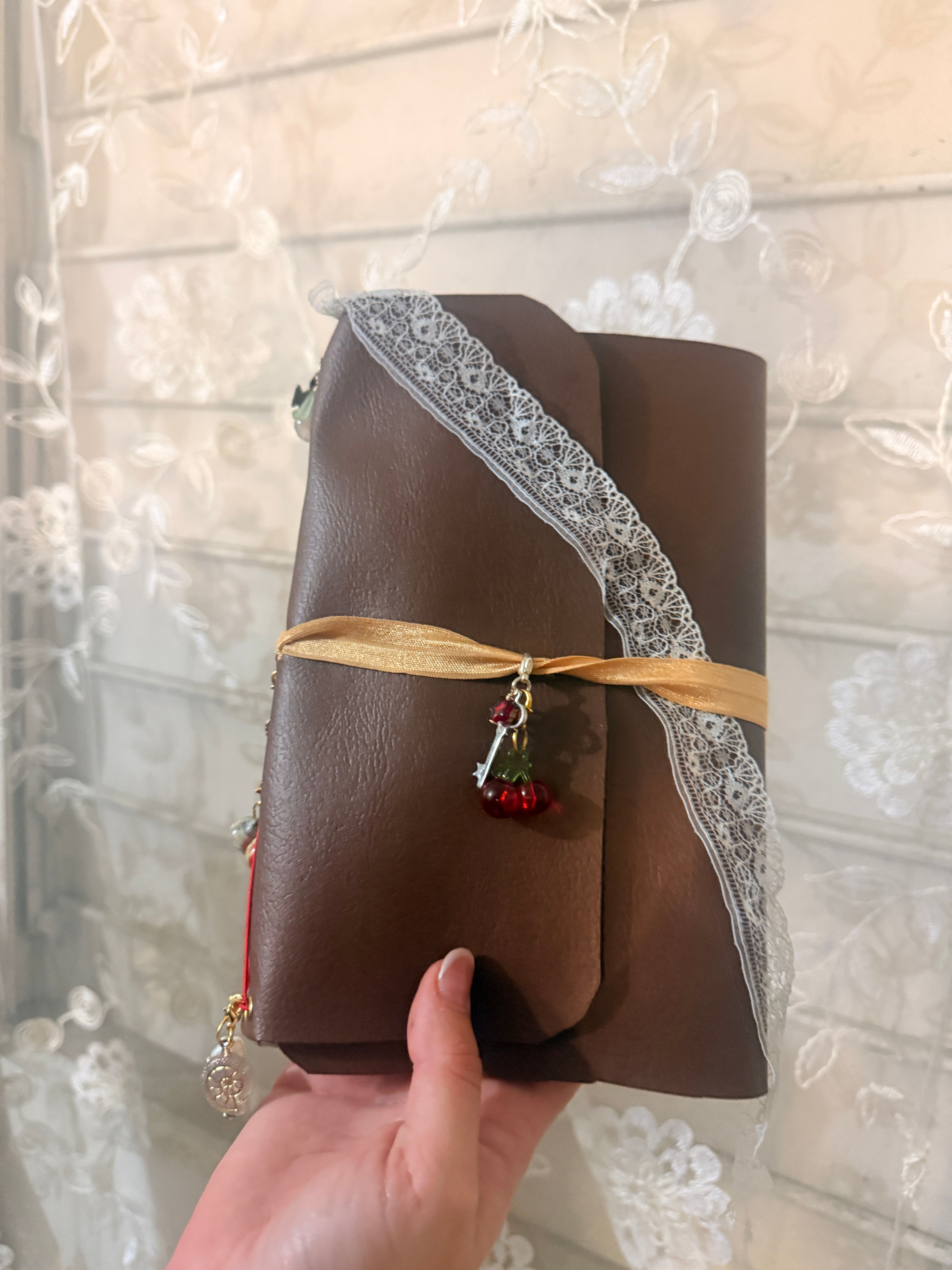 Diario Viajero Grande Cover 8” x 5.5”