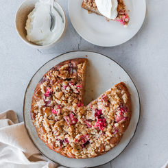 Vegan Apple and Rhubarb Crumble Cake