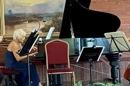 Harmony in Philanthropy: The Koreshan Music Salon Receives a Generous Donation