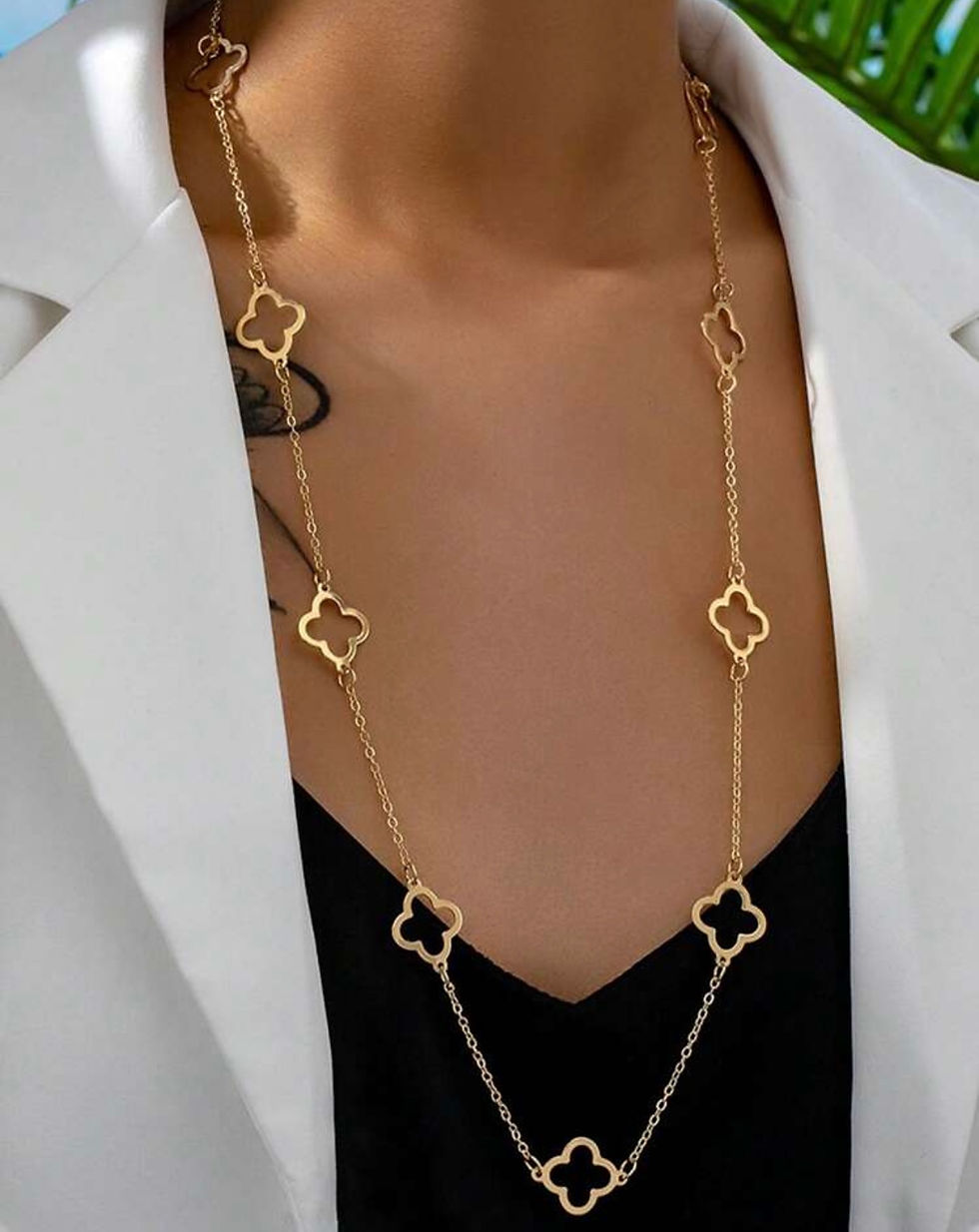 Thumbnail: Van Cleef Cut Out Chain