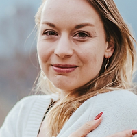 portrait_alexandra_moser_131.png