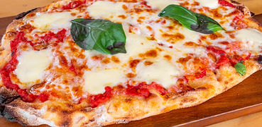 Pinsa Margherita.jpg
